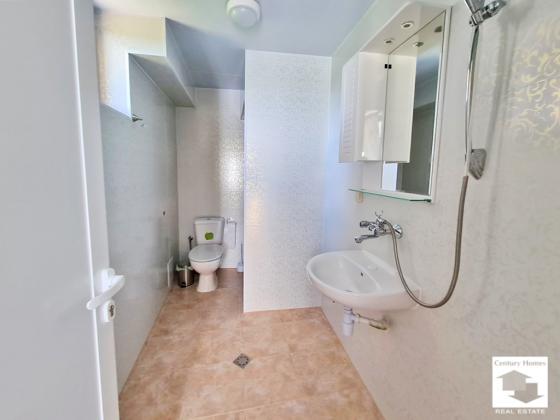 Image No.27-5 Bed House for sale