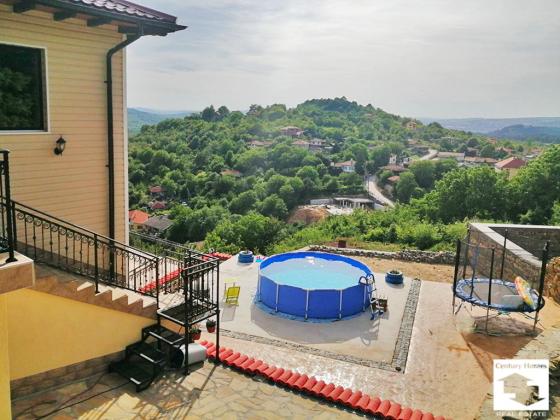 Image No.45-5 Bed House for sale