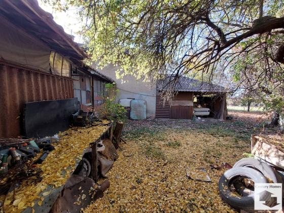 Image No.18-4 Bed House for sale