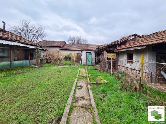 Image No.17-3 Bed House for sale