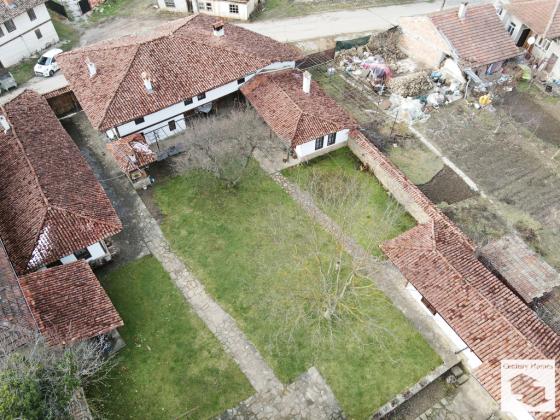 Image No.3-Maison de 13 chambres à vendre à Veliko Tarnovo