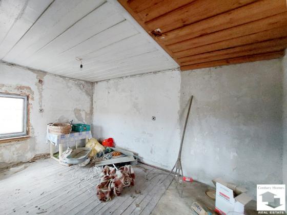 Image No.8-4 Bed House for sale