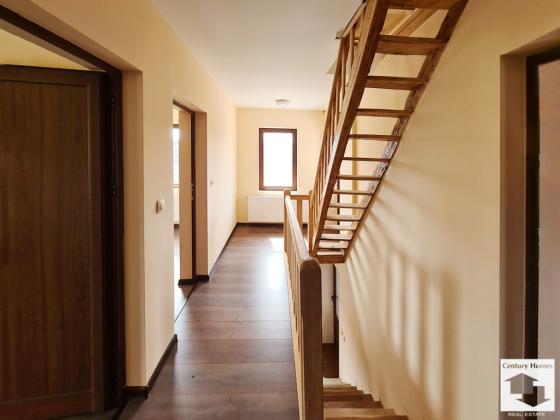 Image No.8-3 Bed House for sale