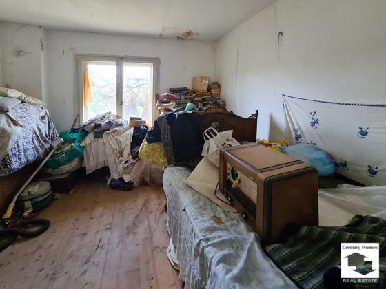 Image No.11-3 Bed House for sale