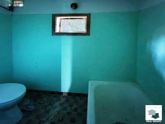 Image No.18-3 Bed House for sale