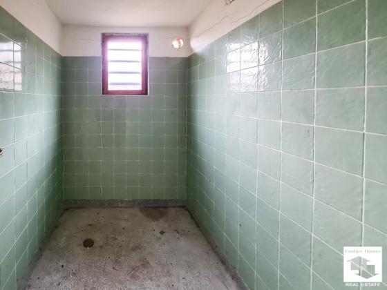 Image No.18-2 Bed House for sale