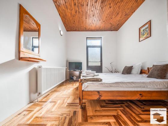 Image No.15-7 Bed House for sale