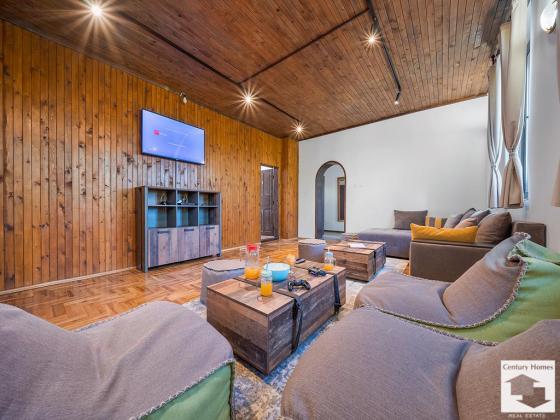 Image No.8-7 Bed House for sale