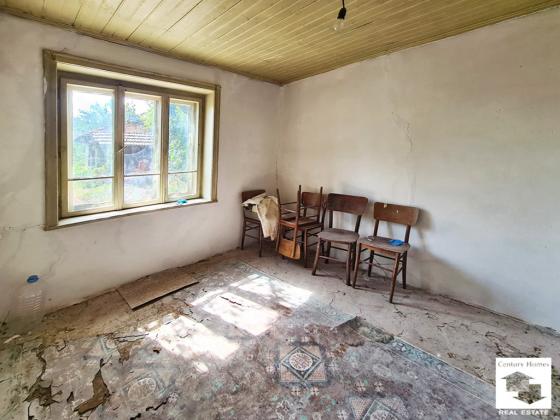 Image No.10-3 Bed House for sale