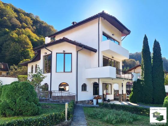 Image No.3-3 Bed House for sale