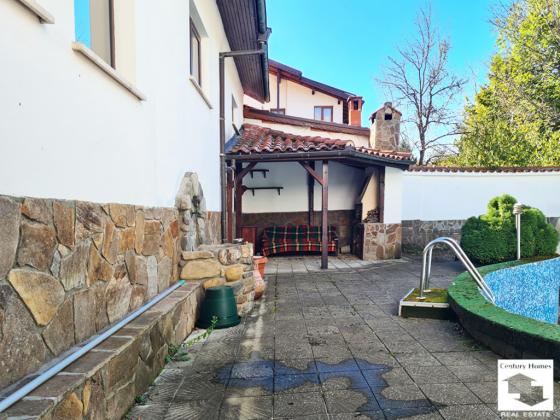 Image No.25-3 Bed House for sale