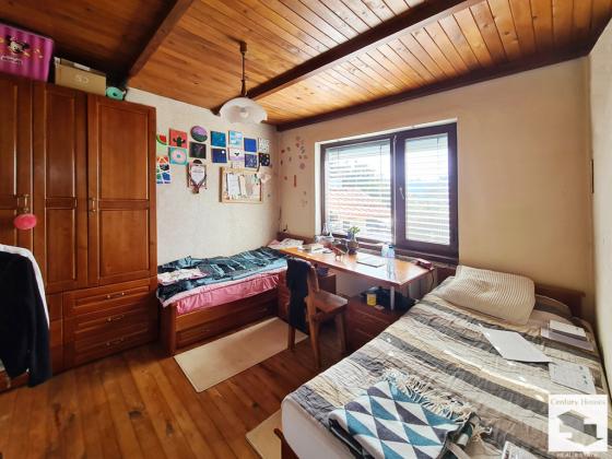 Image No.11-2 Bed House for sale