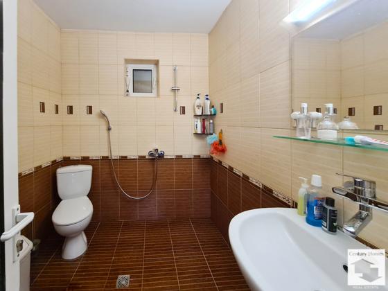 Image No.15-2 Bed House for sale