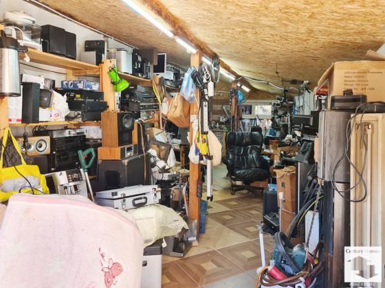 Image No.18-2 Bed House for sale