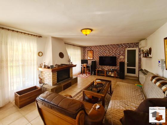 Image No.5-2 Bed House for sale