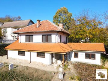 1 - Gabrovo, House