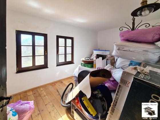 Image No.15-4 Bed House for sale