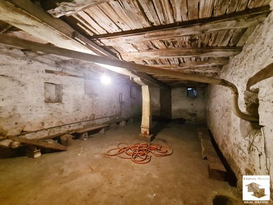 Image No.10-2 Bed House for sale