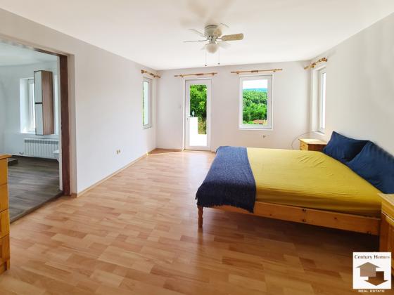 Image No.16-3 Bed House for sale