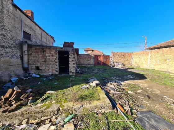 Image No.17-3 Bed House for sale