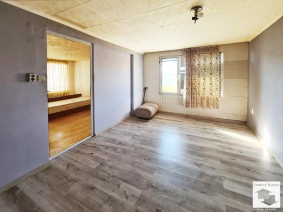 Image No.11-1 Bed House for sale