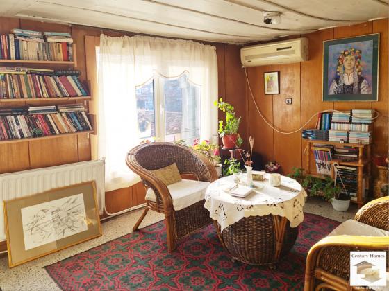 Image No.4-2 Bed House for sale