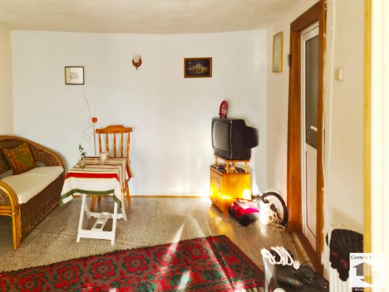 Image No.5-2 Bed House for sale