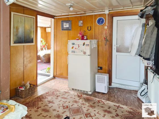 Image No.10-2 Bed House for sale