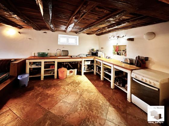 Image No.15-3 Bed House for sale