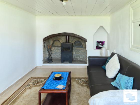 Image No.6-3 Bed House for sale