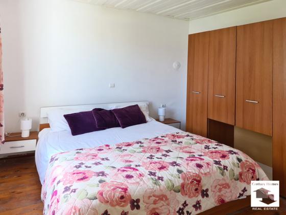 Image No.9-3 Bed House for sale