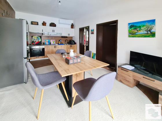 Image No.5-2 Bed House for sale