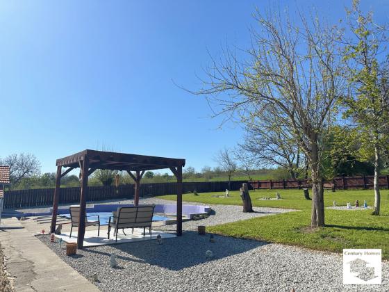 Image No.20-4 Bed House for sale