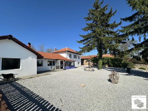 Image No.23-4 Bed House for sale