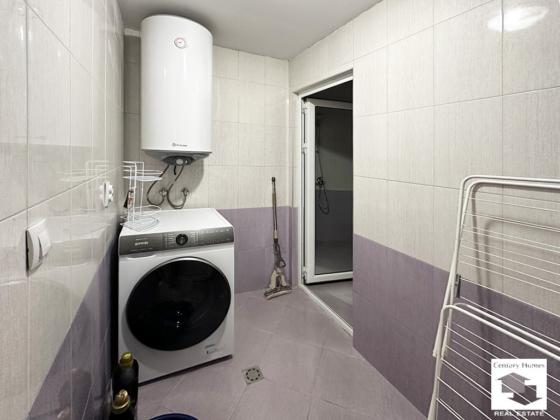 Image No.12-3 Bed House for sale