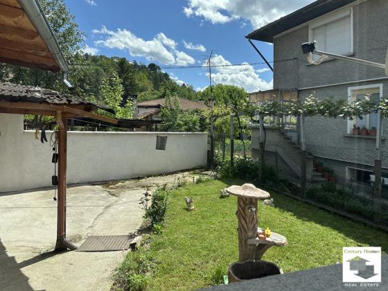 Image No.19-3 Bed House for sale