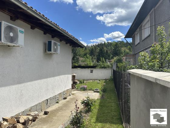 Image No.21-3 Bed House for sale