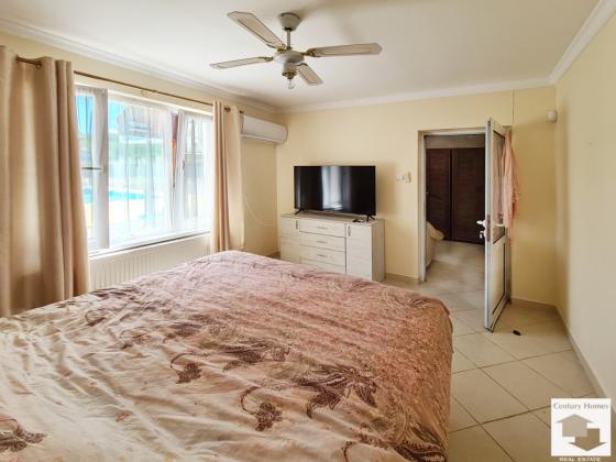 Image No.15-3 Bed House for sale