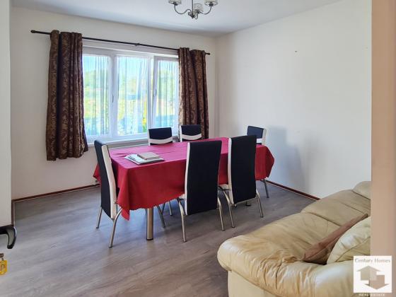 Image No.7-3 Bed House for sale