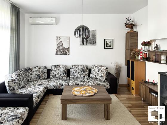 Image No.14-12 Bed House for sale