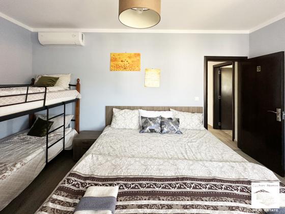 Image No.15-12 Bed House for sale