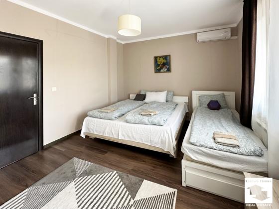 Image No.16-12 Bed House for sale