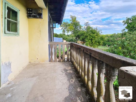 Image No.11-3 Bed House for sale