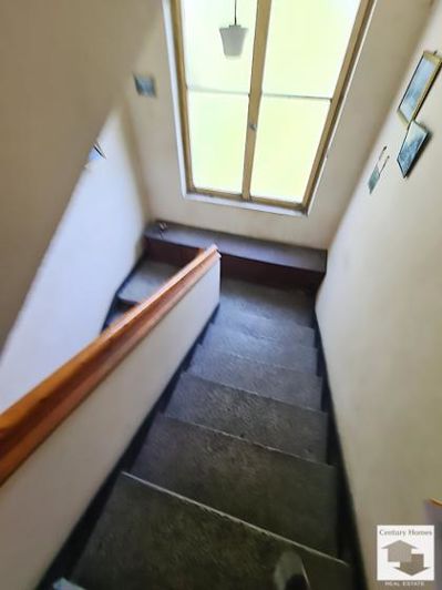 Image No.21-4 Bed House for sale