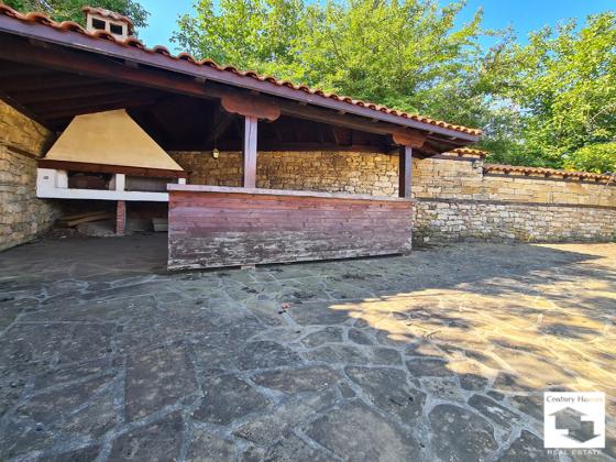 Image No.27-8 Bed House for sale