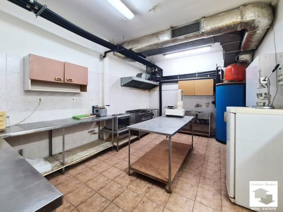 Image No.9-8 Bed House for sale