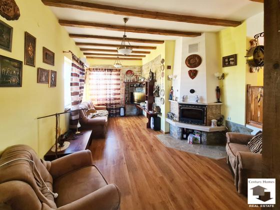 Image No.8-3 Bed House for sale