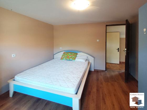 Image No.14-3 Bed House for sale