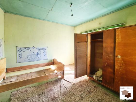 Image No.11-3 Bed House for sale