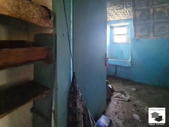 Image No.19-3 Bed House for sale